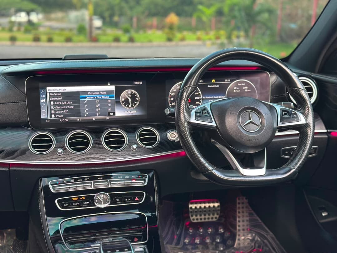 Mercedes-Benz thumbnail 4